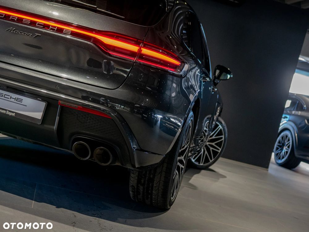 Porsche Macan T - 16