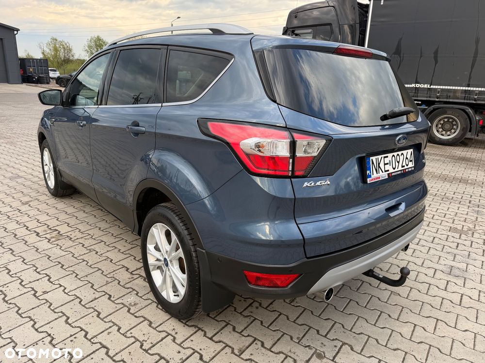 Ford Kuga 1.5 EcoBoost 2x4 Titanium - 6