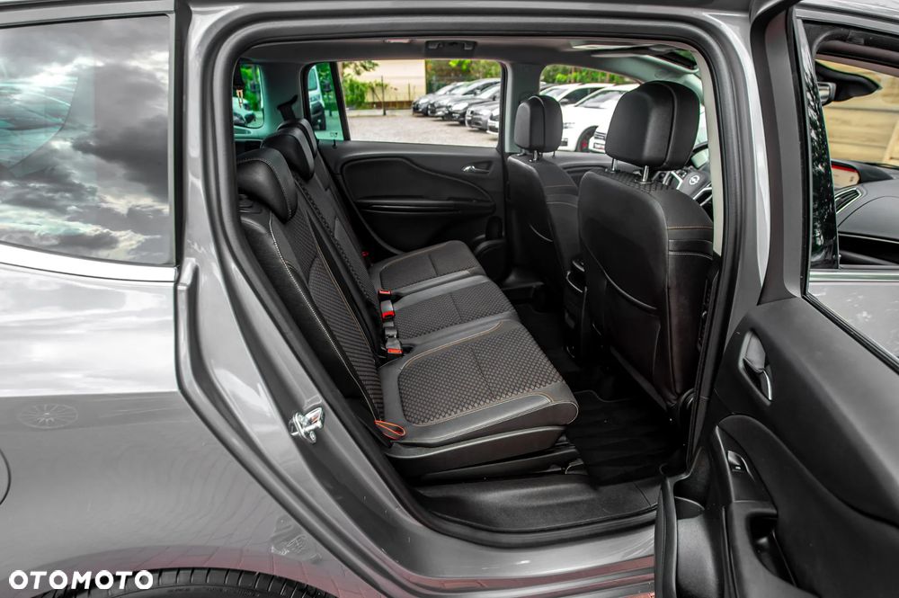 Opel Zafira Tourer 1.6 ECOTEC DIT ecoFLEX Start/Stop Business Edition - 20
