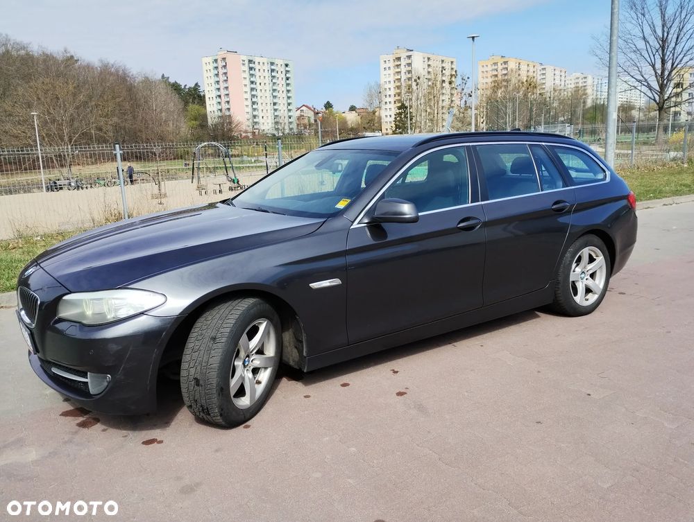 BMW Seria 5 520d - 12