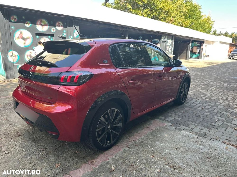 Peugeot 208 - 5