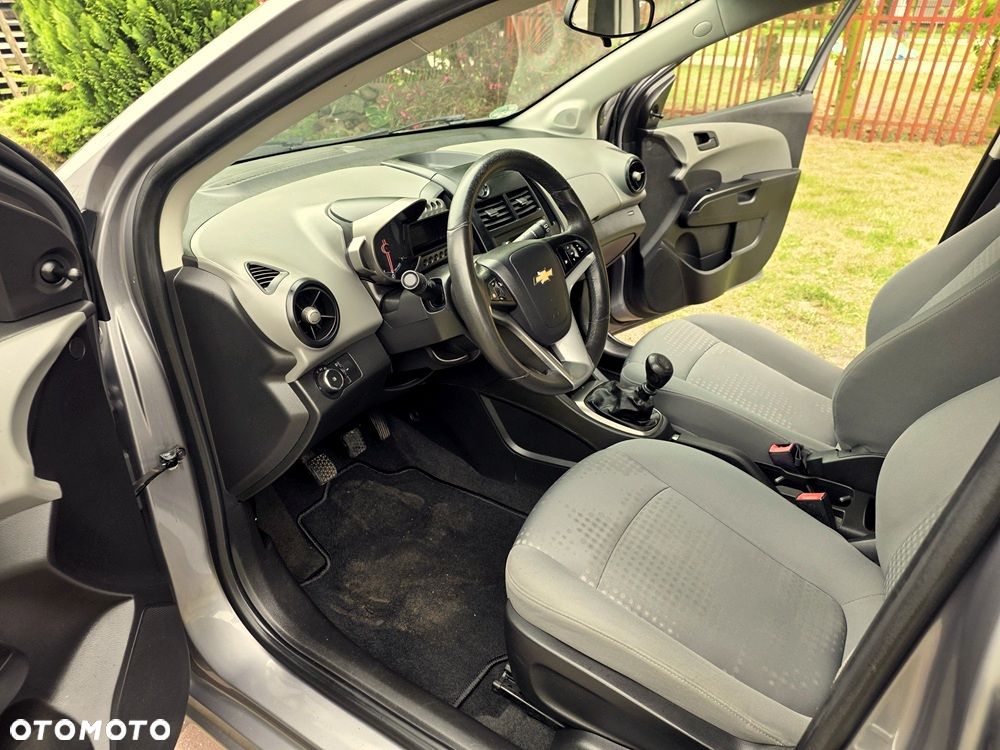 Chevrolet Aveo 1.2 LS - 8