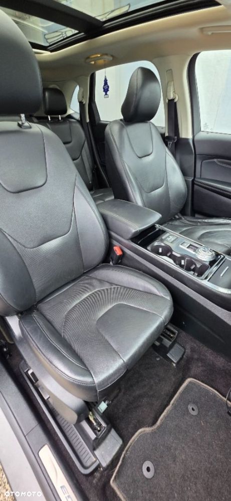 Ford Edge - 26
