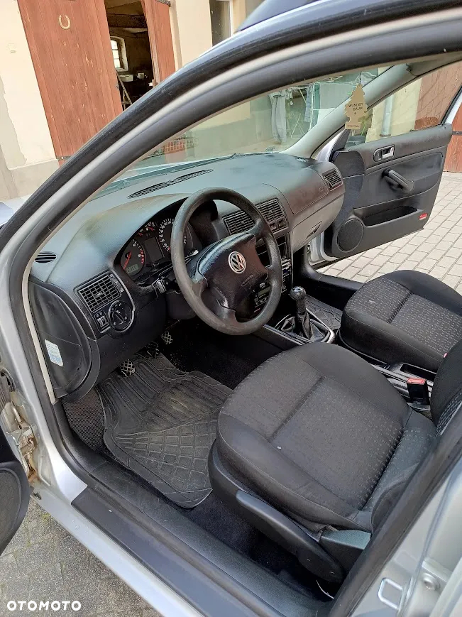 Volkswagen Golf - 7