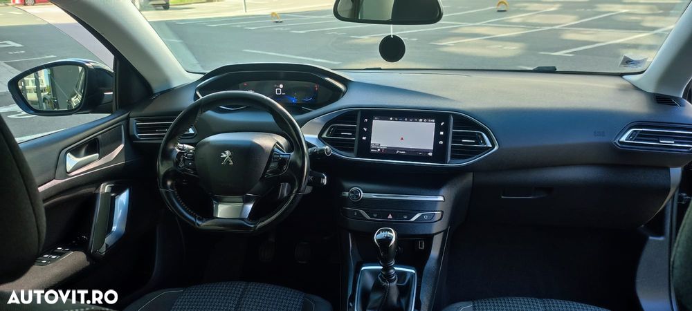 Peugeot 308 - 6