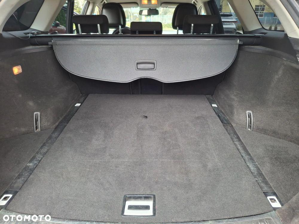 Toyota Avensis 2.0 D-4D Premium - 5