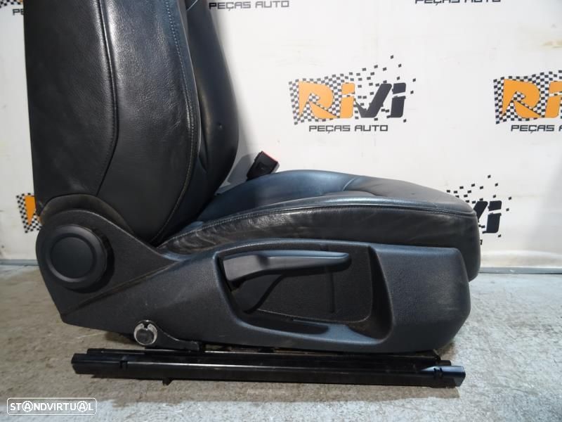 Conjunto De Bancos Audi A4 (8K2, B8)  Bancos Audi A4 B8 Sedan Em Pele - 7