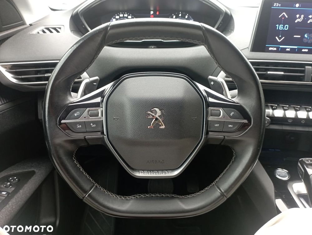 Peugeot 3008 1.2 PureTech Active S&S EAT6 - 12