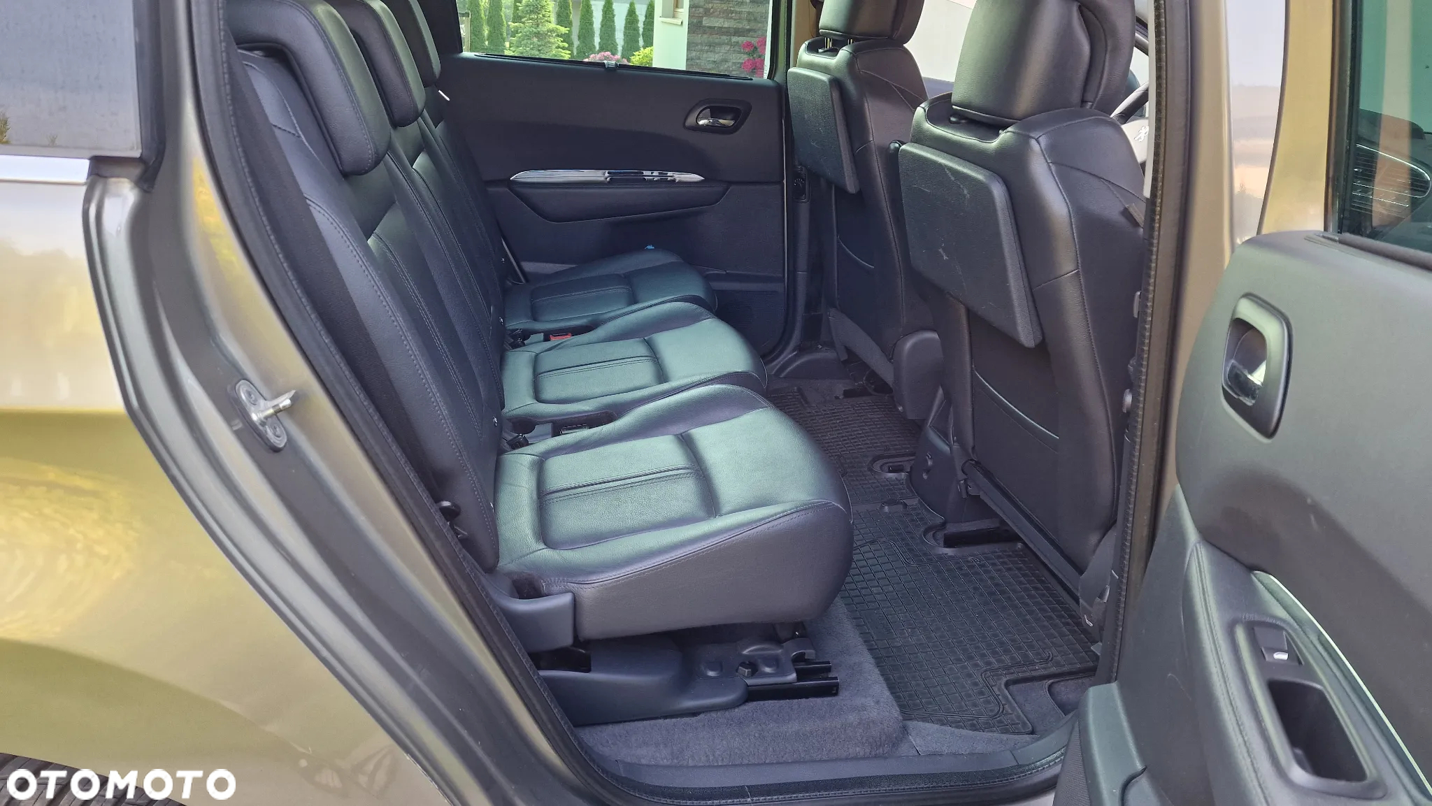 Peugeot 5008 - 13
