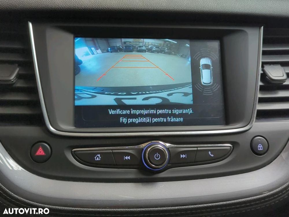 Opel Grandland X 1.2 Turbo START/STOP Business Edition - 11