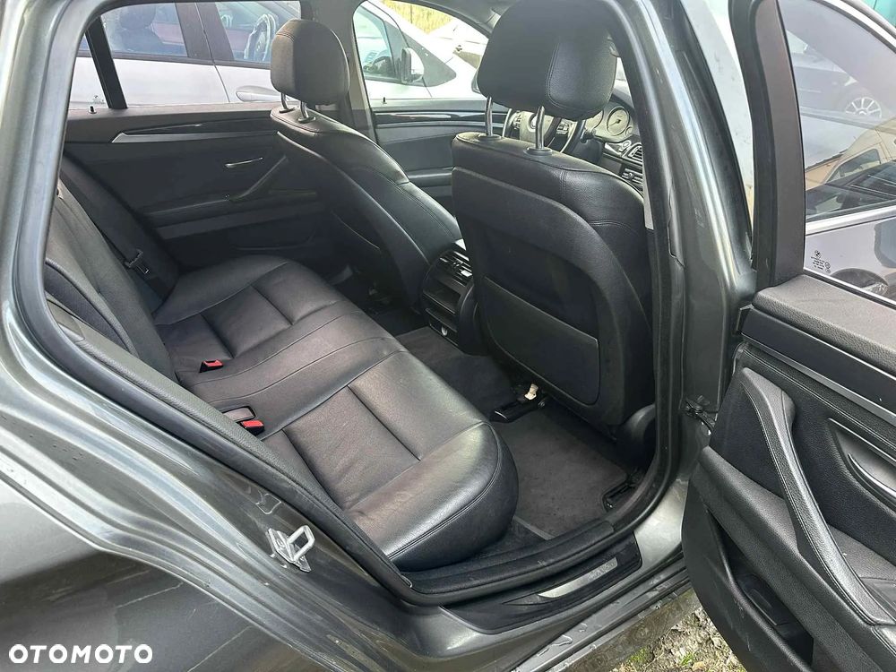 BMW Seria 5 520d xDrive - 8