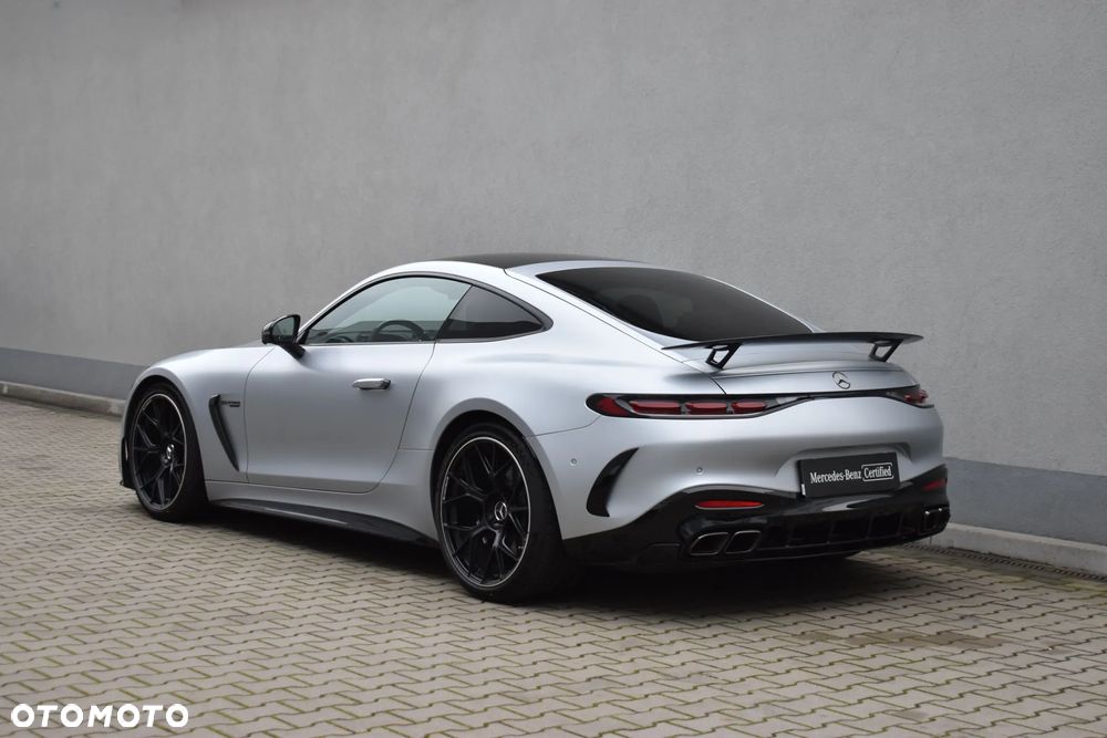 Mercedes-Benz AMG GT - 4