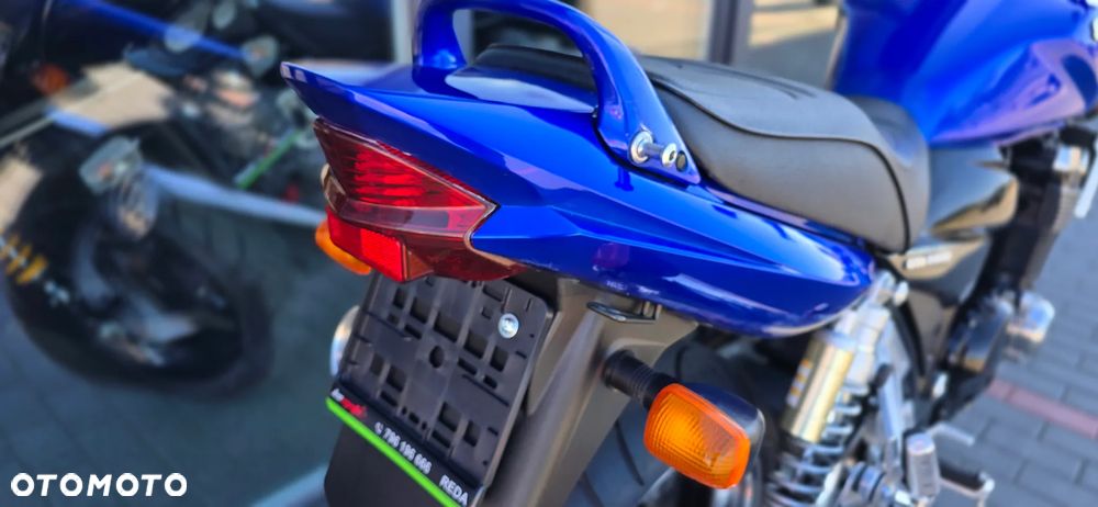 Suzuki GSX - 24