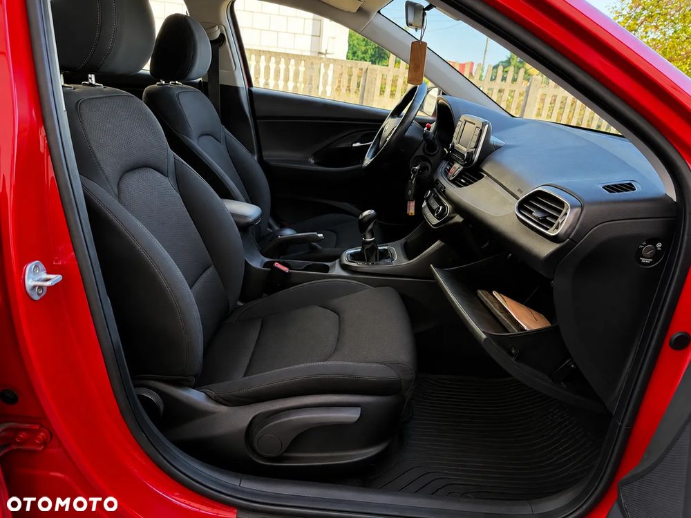 Hyundai i30 1.4 T-GDI YES!+ - 12