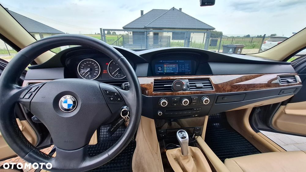 BMW Seria 5 520d - 10
