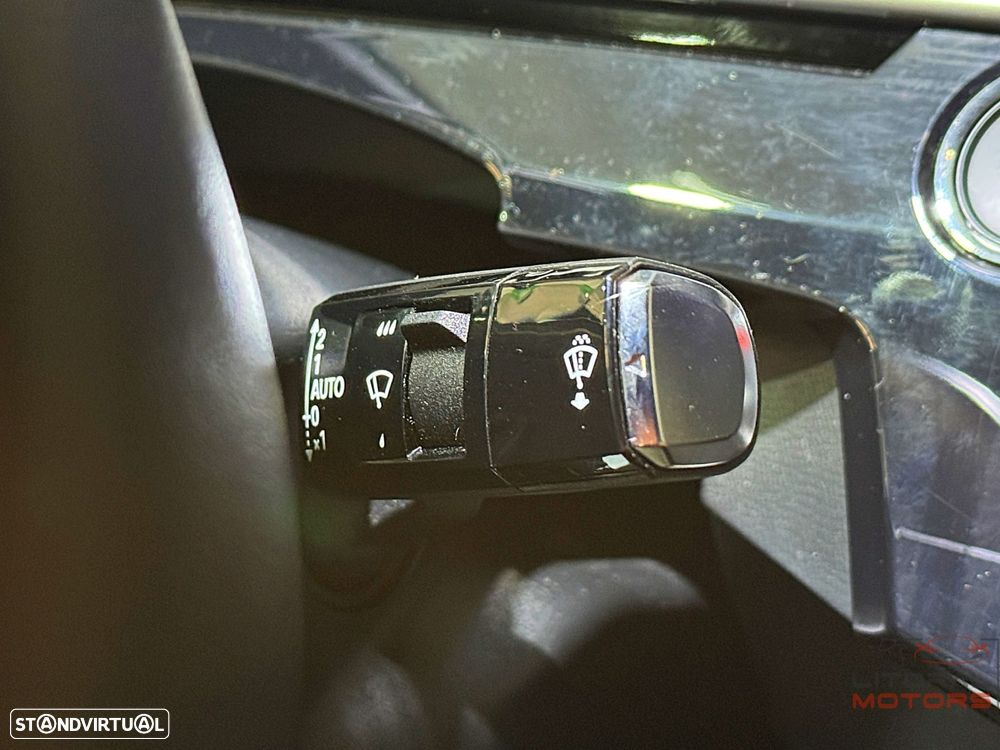 Peugeot 3008 1.2 Hybrid Allure e-DCS6 - 26