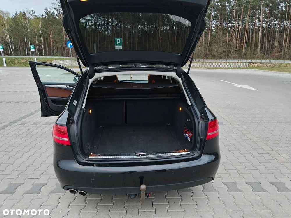 Audi A4 Avant - 11