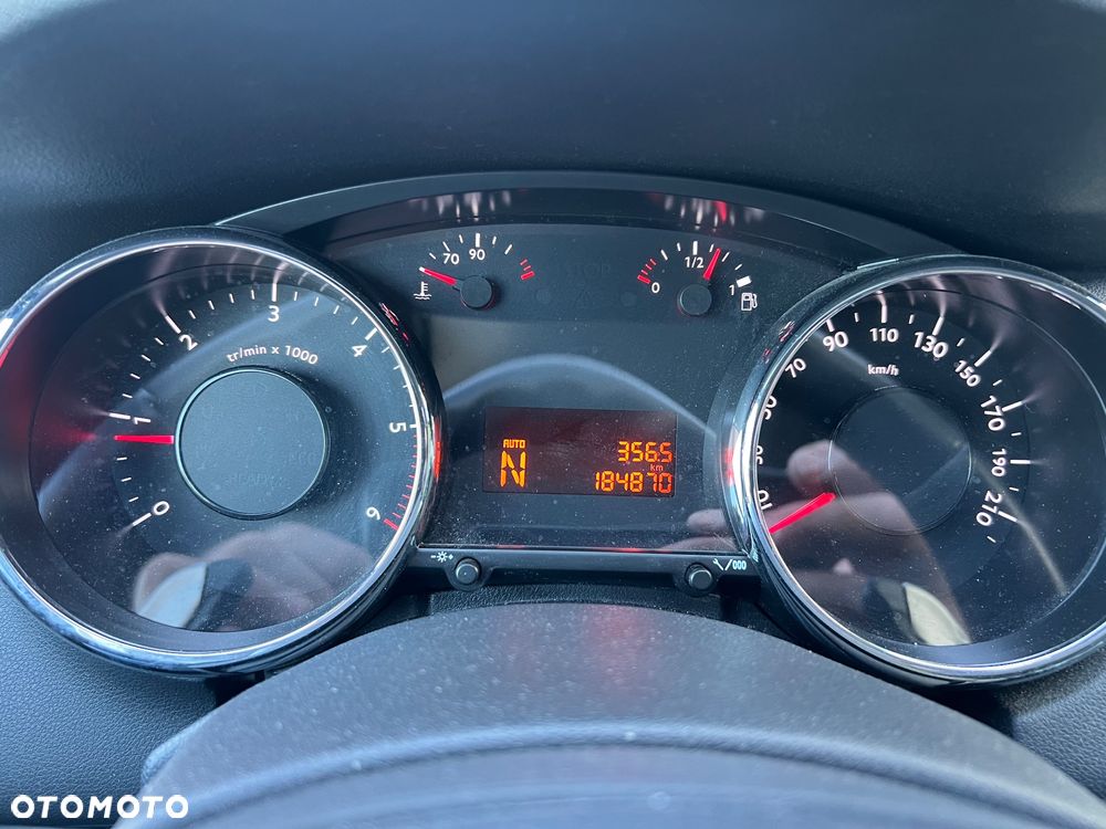 Peugeot 5008 1.6 HDi Premium - 27