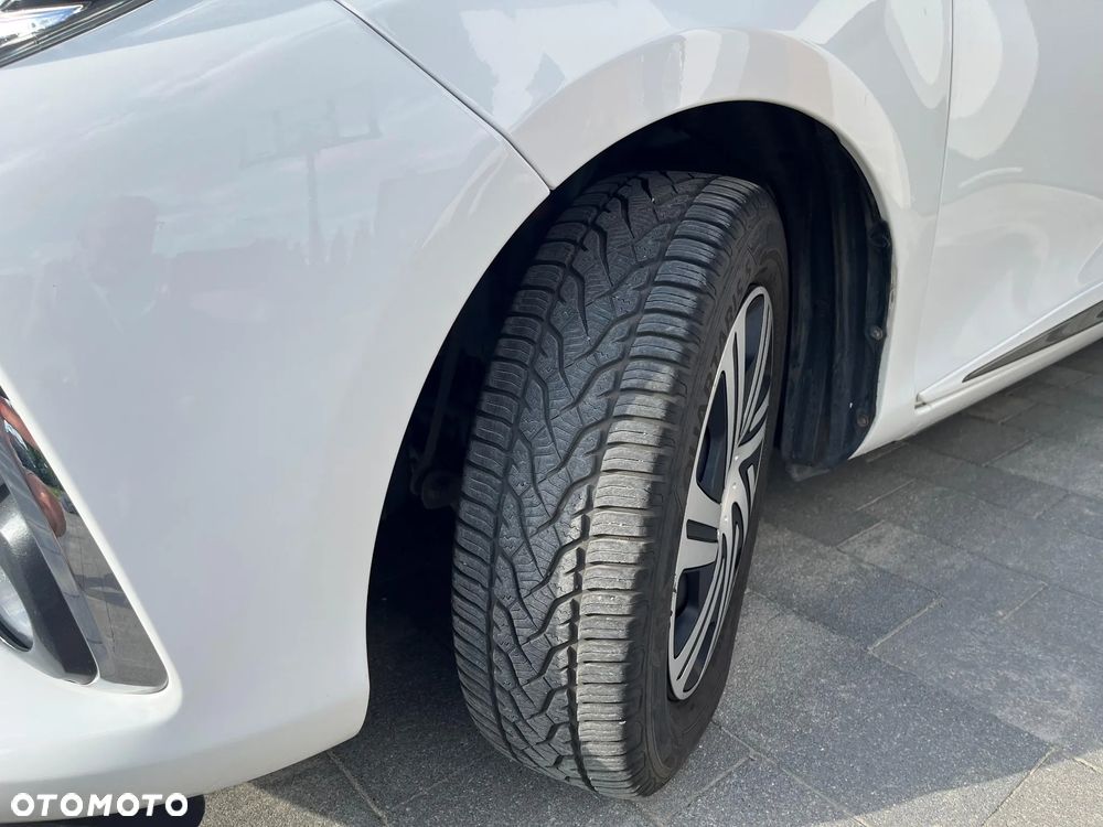 Toyota Yaris - 15