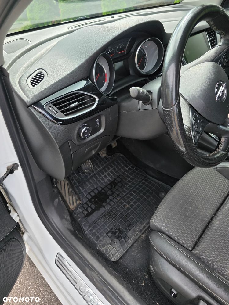 Opel Astra - 9