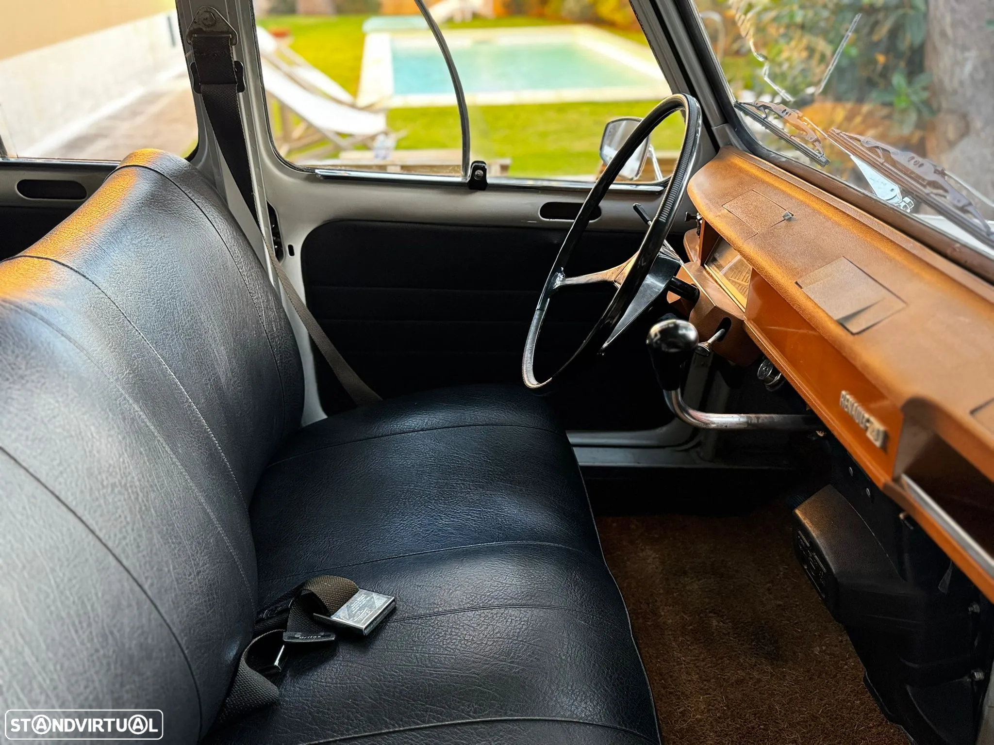Renault 4 - 11