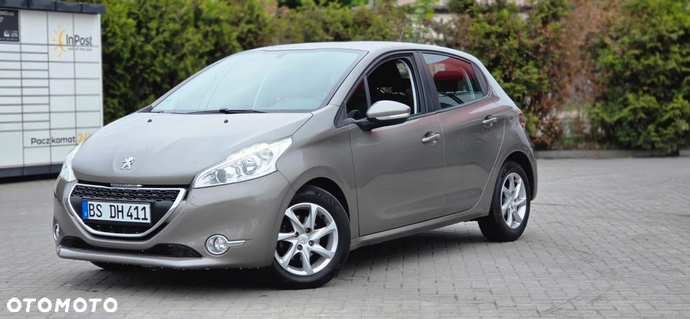 Peugeot 208 - 5