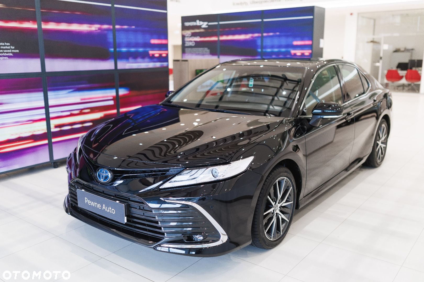 Toyota Camry - 12