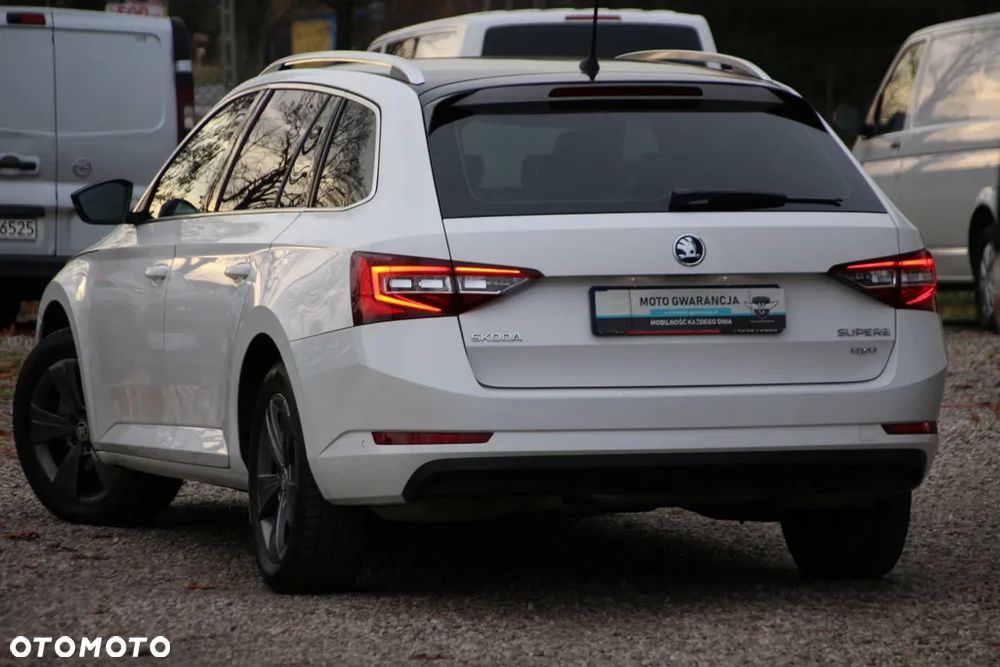 Skoda Superb 2.0 TDI 4x4 DSG Ambition - 12