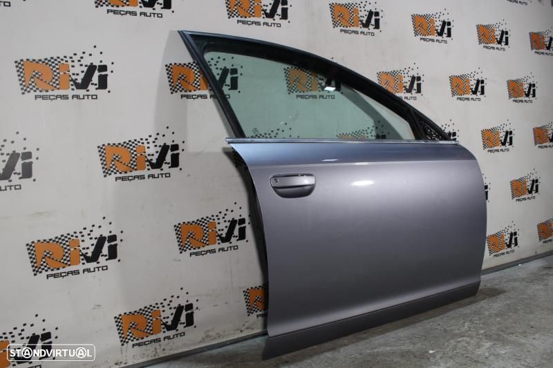 Porta Frente Direita Audi A6 (4F2, C6)  Porta Frontal Direita Audi A6 - 4