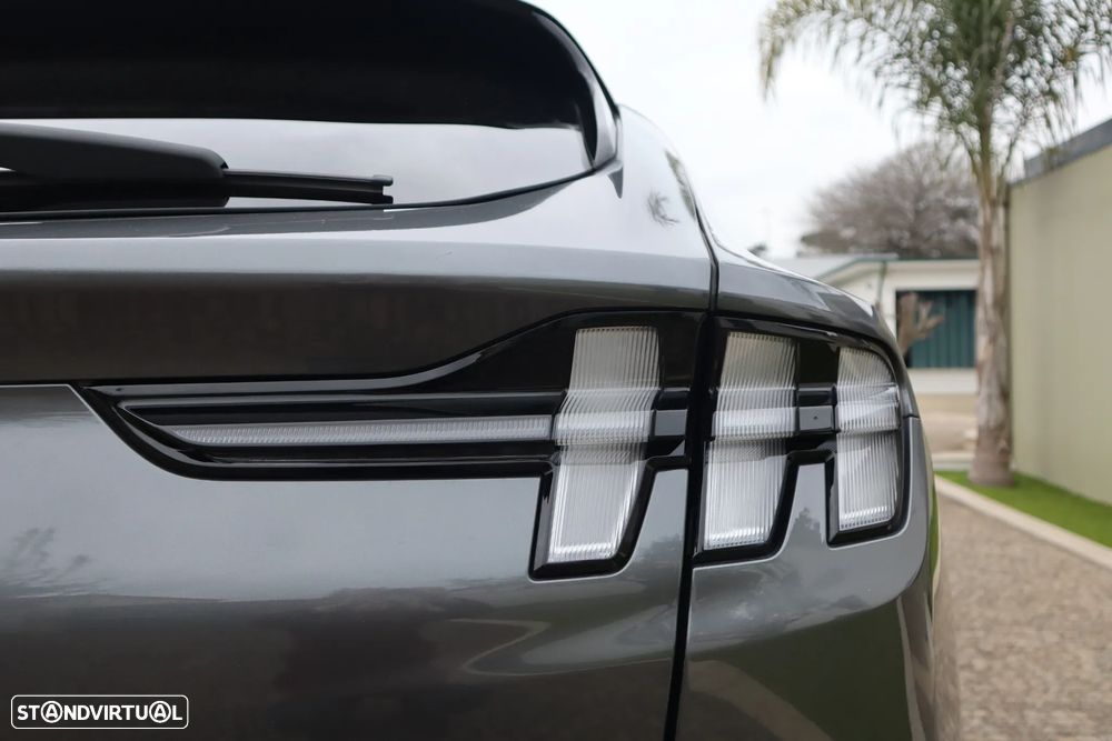 Ford Mustang Mach-E Standard - 8