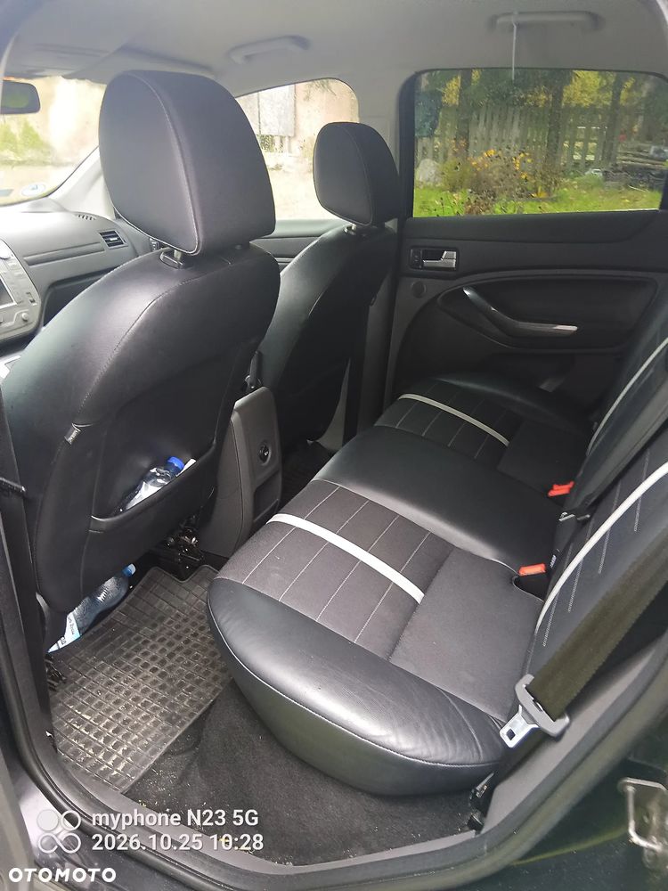 Ford Kuga - 6