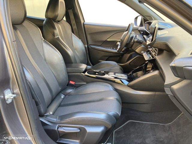Peugeot 2008 1.5 BlueHDi GT Pack EAT8 - 39