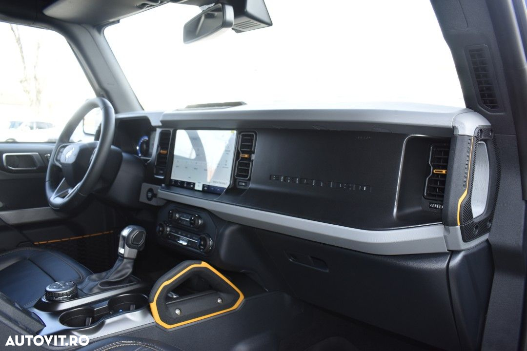 Ford Bronco 2.7L V6 Ecoboost Badlands - 24