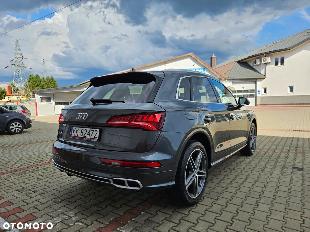Audi SQ5 - 5