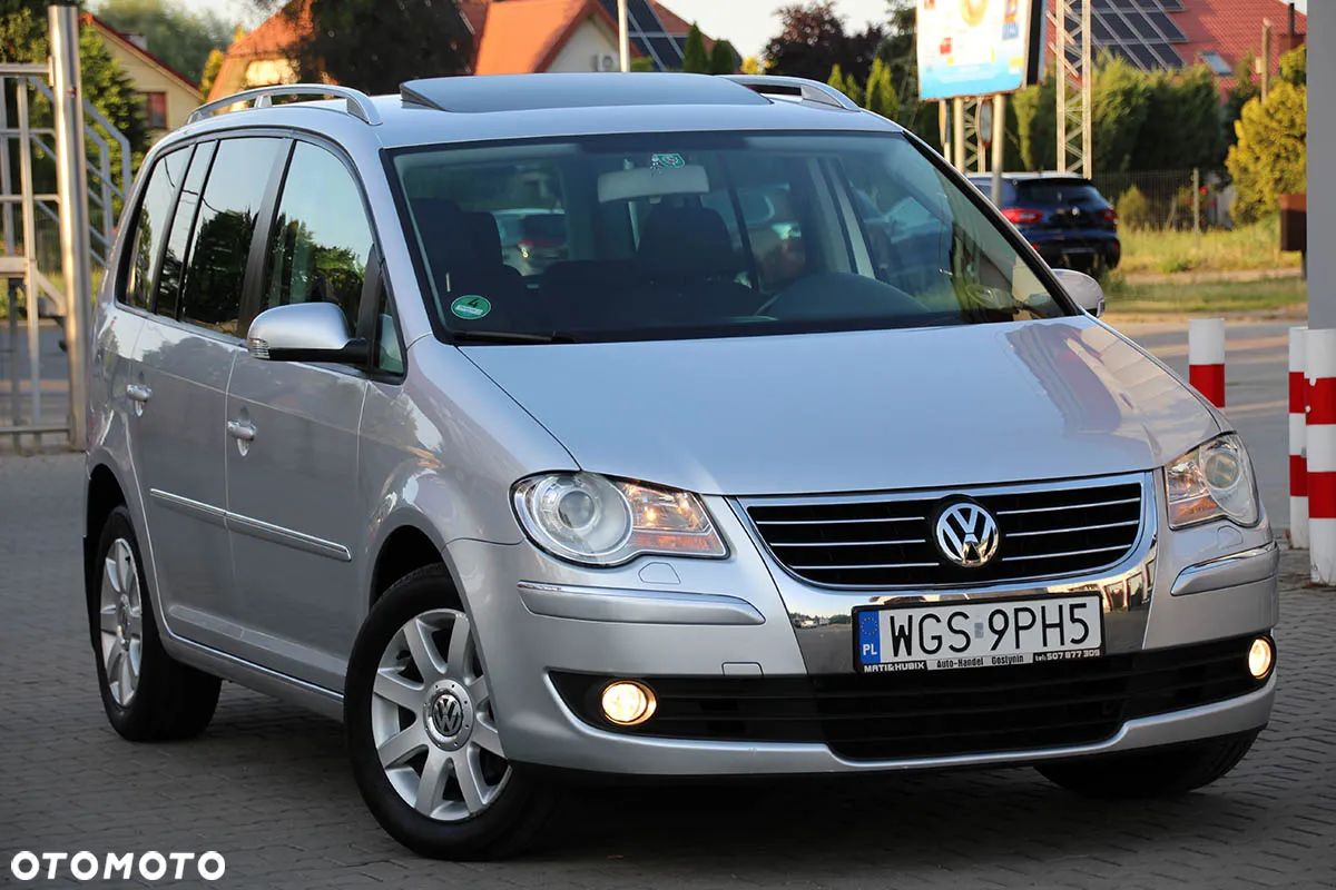 Volkswagen Touran 1.4 TSI DSG Highline - 1