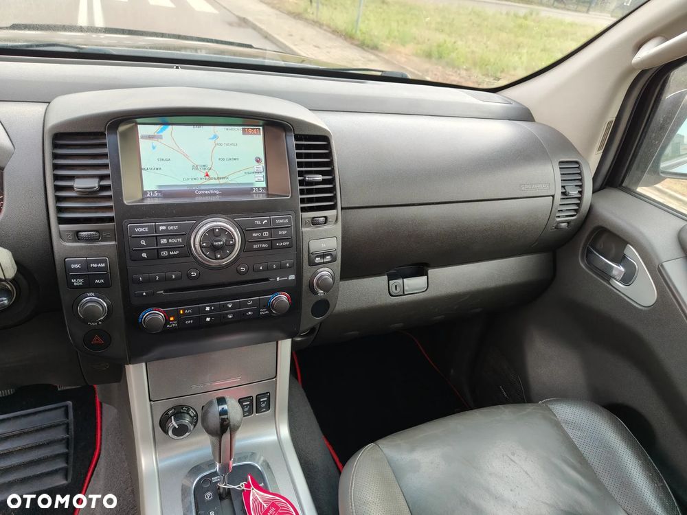 Nissan Navara 3.0 D V6 - 20