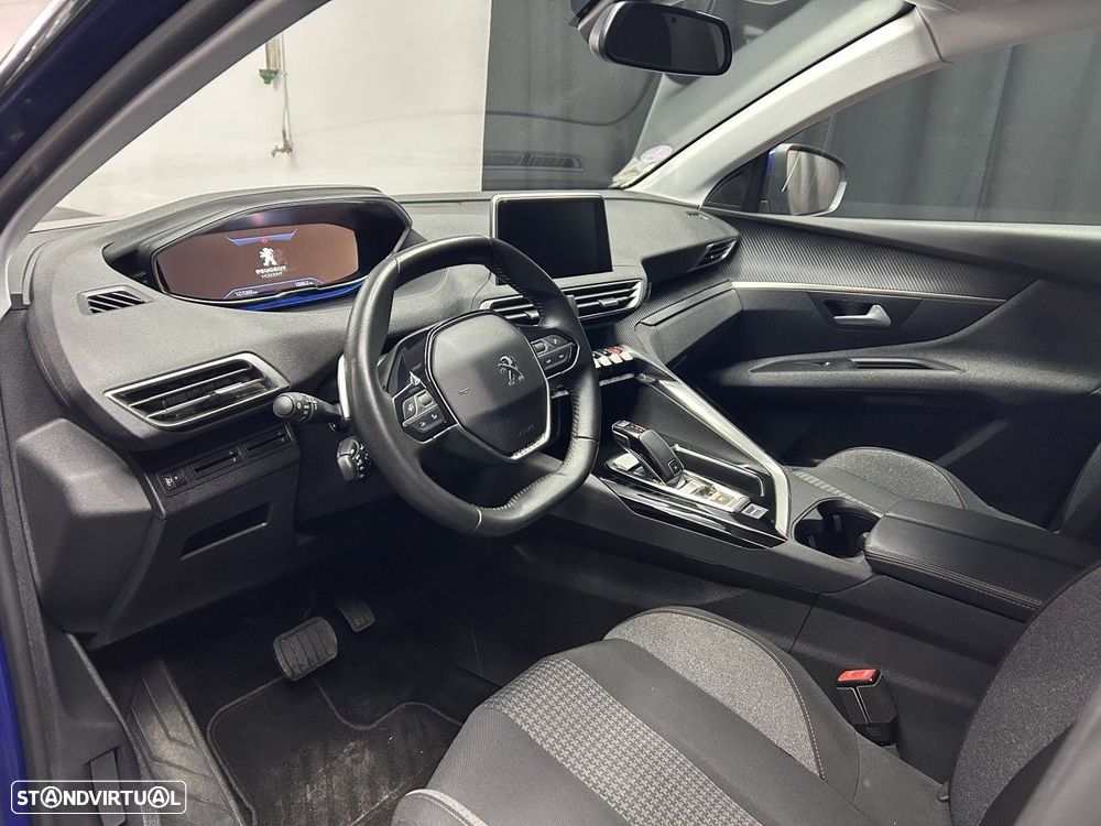 Peugeot 3008 1.2 PureTech Allure Pack EAT8 — fotografia 9