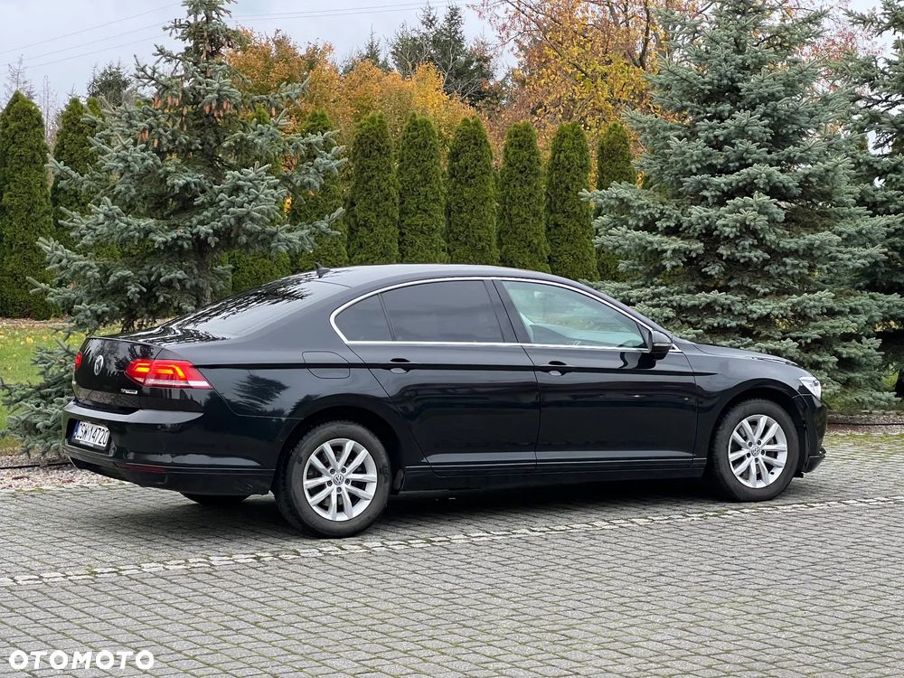 Volkswagen Passat 1.6 TDI SCR DSG - 6