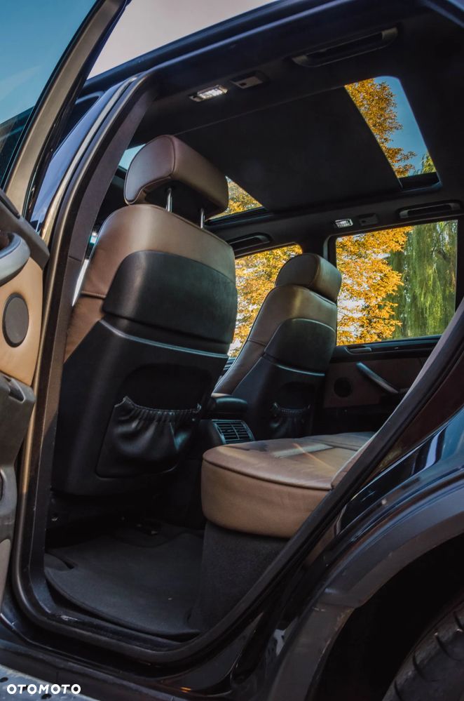 BMW X5 4.4i - 14