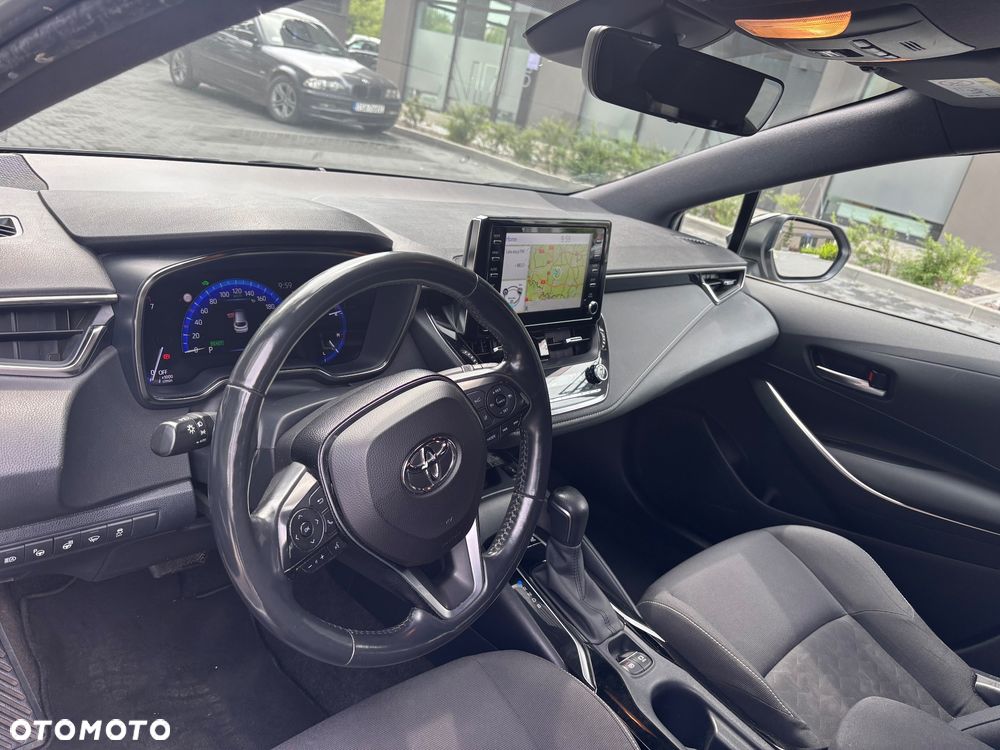 Toyota Corolla 1.8 Hybrid Executive - 29