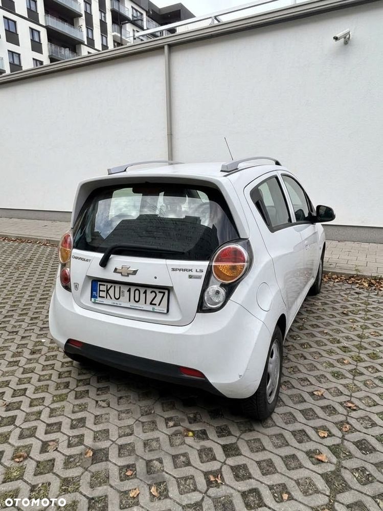 Chevrolet Spark 1.0 LS+ - 4