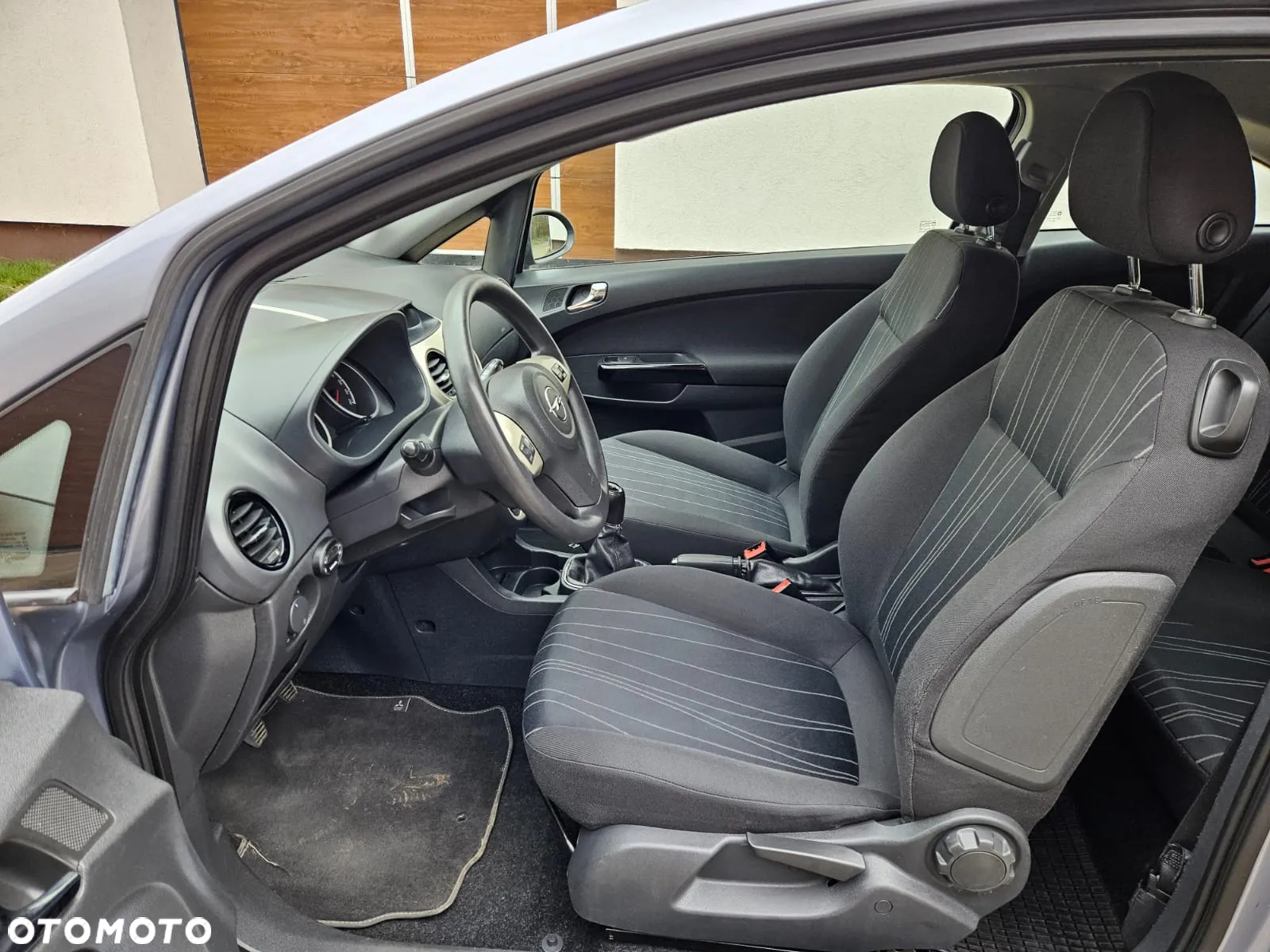 Opel Corsa 1.4 16V - 8