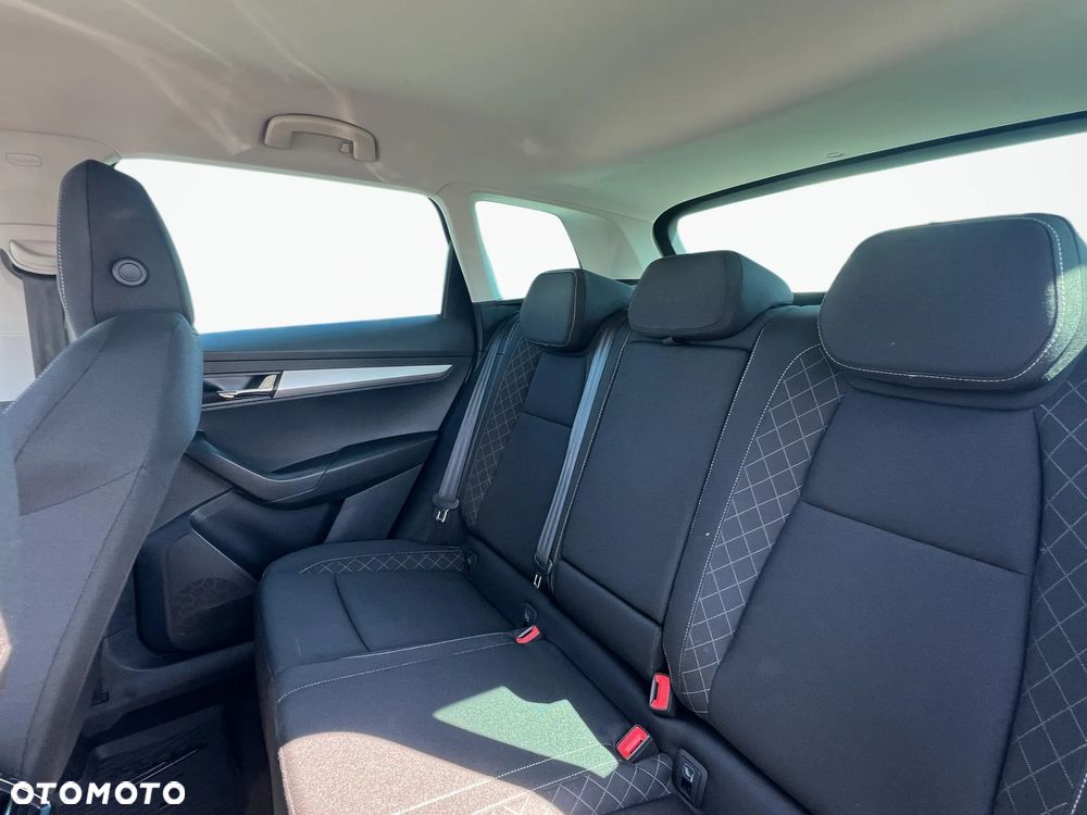 Skoda Karoq 1.5 TSI ACT 4x2 Ambition DSG - 14