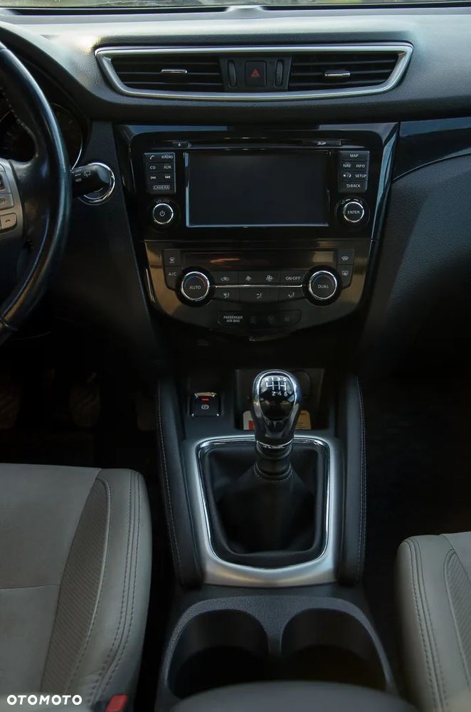 Nissan Qashqai 1.6 DCi 4x4 Tekna EU6 - 12