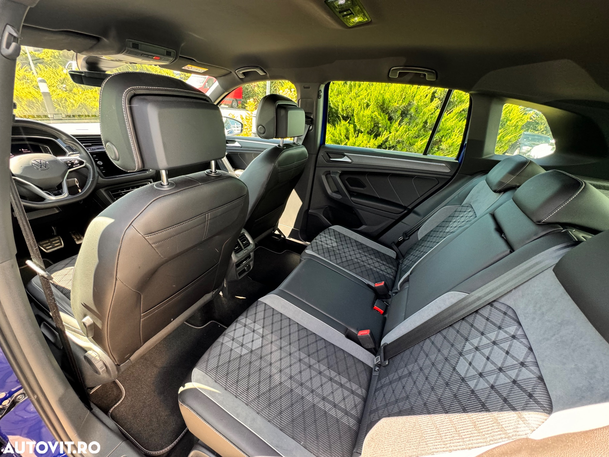 Volkswagen Tiguan 2.0 TDI SCR DSG 4Motion R-Line - 16