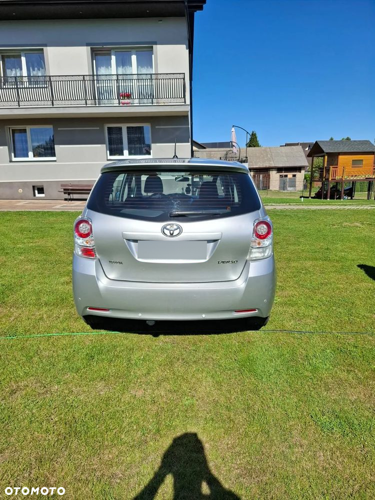 Toyota Verso 2.0 D-4D Premium - 6