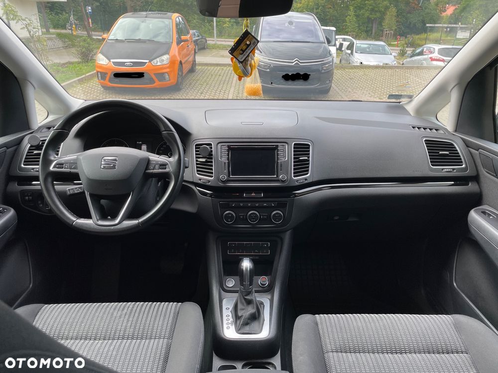 Seat Alhambra 2017 photo 5