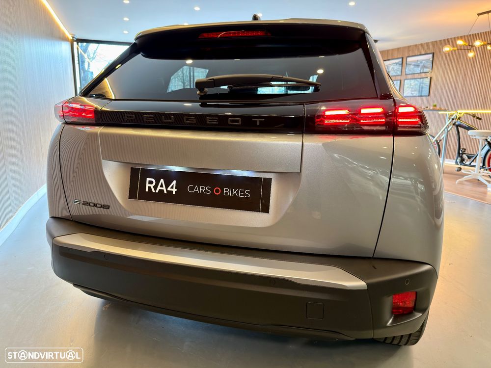 Peugeot e-2008 Allure - 30