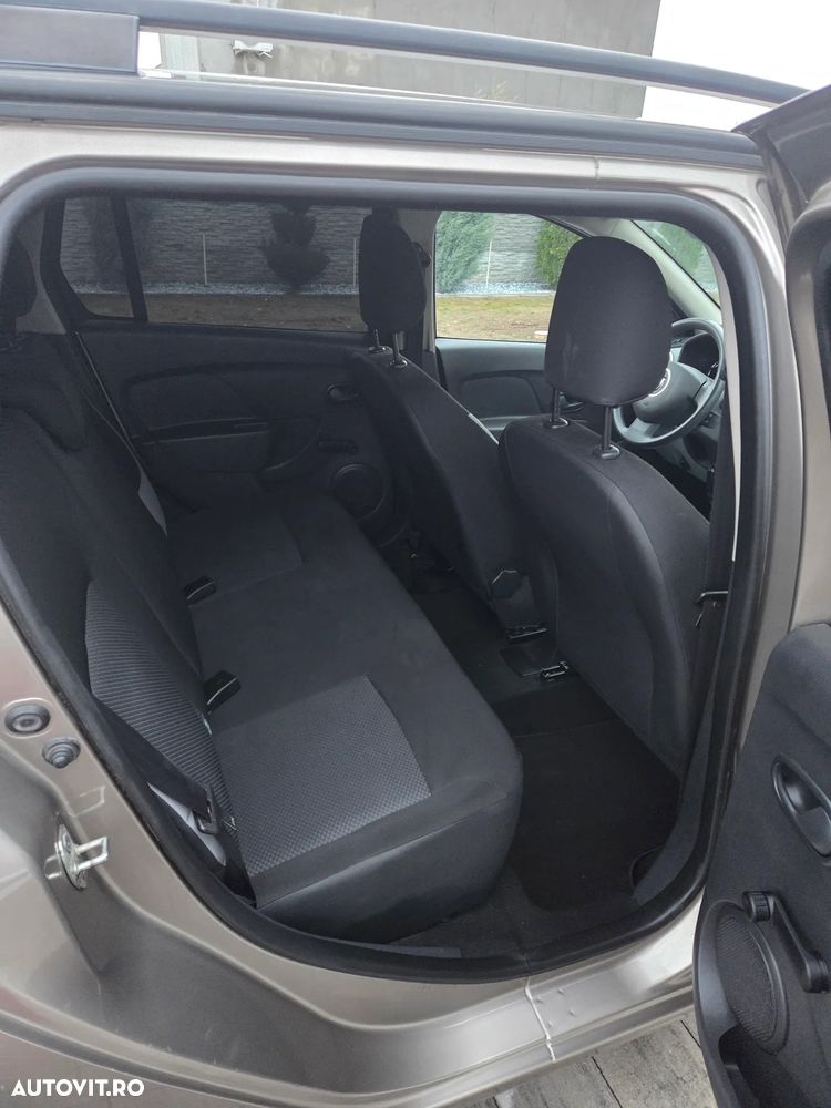 Dacia Logan 1.2 16V 75 Ambiance - 8