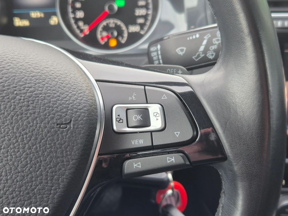 Volkswagen Golf Variant 1.5 TSI BMT Evo Comfortline DSG - 23